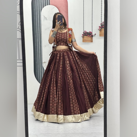 Maroon Lehenga Choli Jacket Indian Wedding Dress Sangeet Navratri Garba Dress - Picture 1 of 11